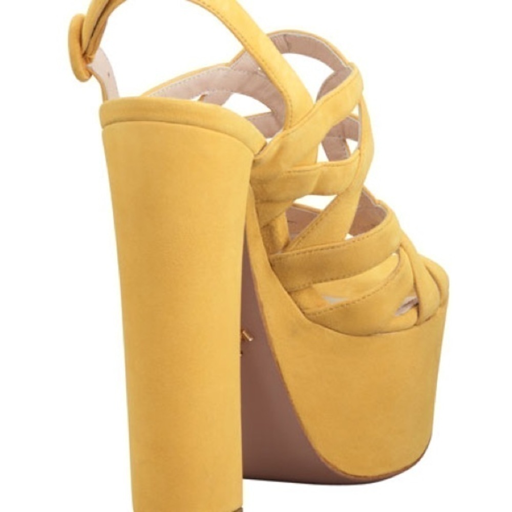 ❤️Authentic Prada
Super Platform Suede Cage Slingback Sandals - Picture 2 of 14